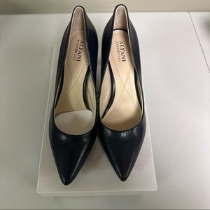 ALFANI Women's Step 'N Flex Jeules Black Leather Office Dress Pumps Sz 8W